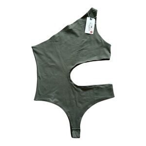 Reoria One-Sleeve Cutout Bodysuit Olive XXL NWT
